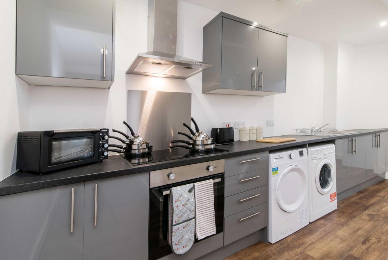 Sublime Stays Webberley Stylish Studio Stoke City Centre ภายนอก รูปภาพ