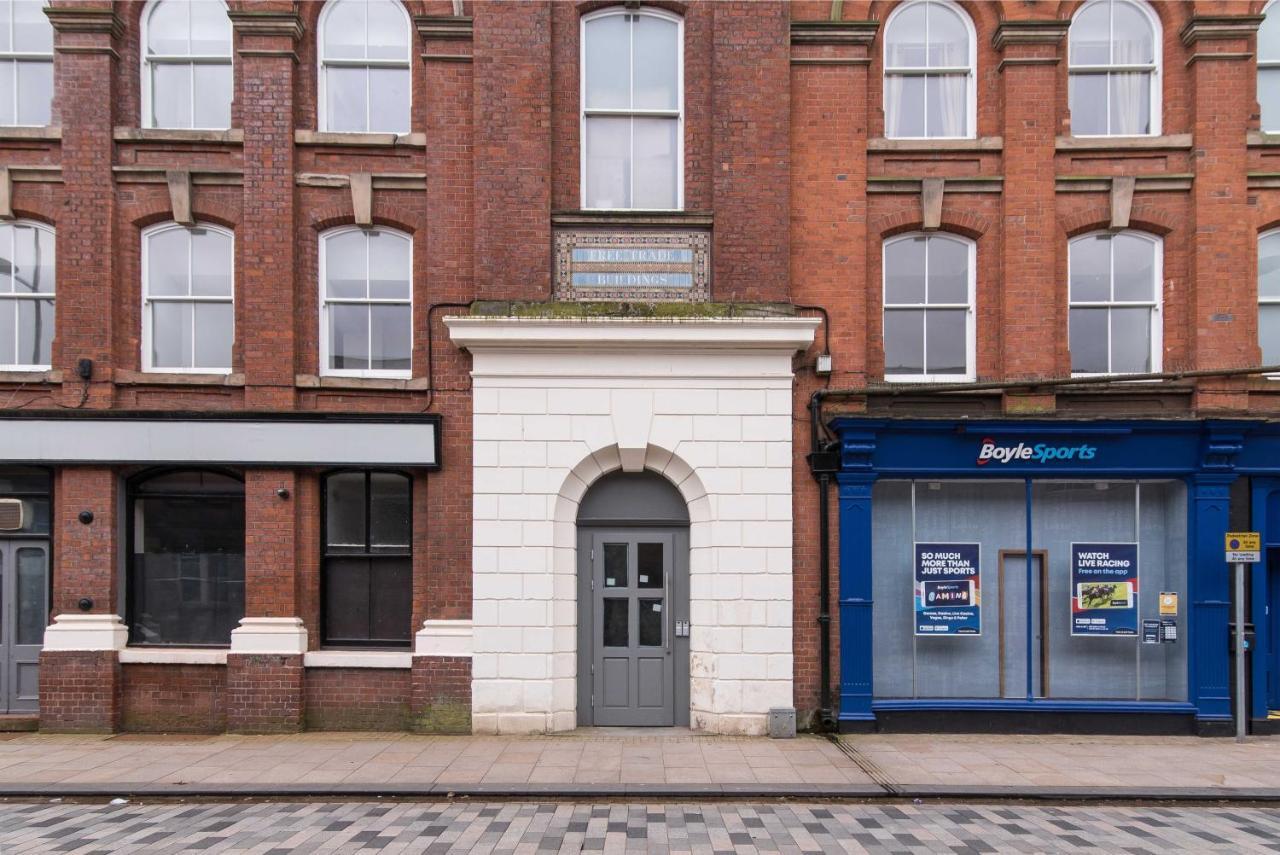 Sublime Stays Webberley Stylish Studio Stoke City Centre ภายนอก รูปภาพ
